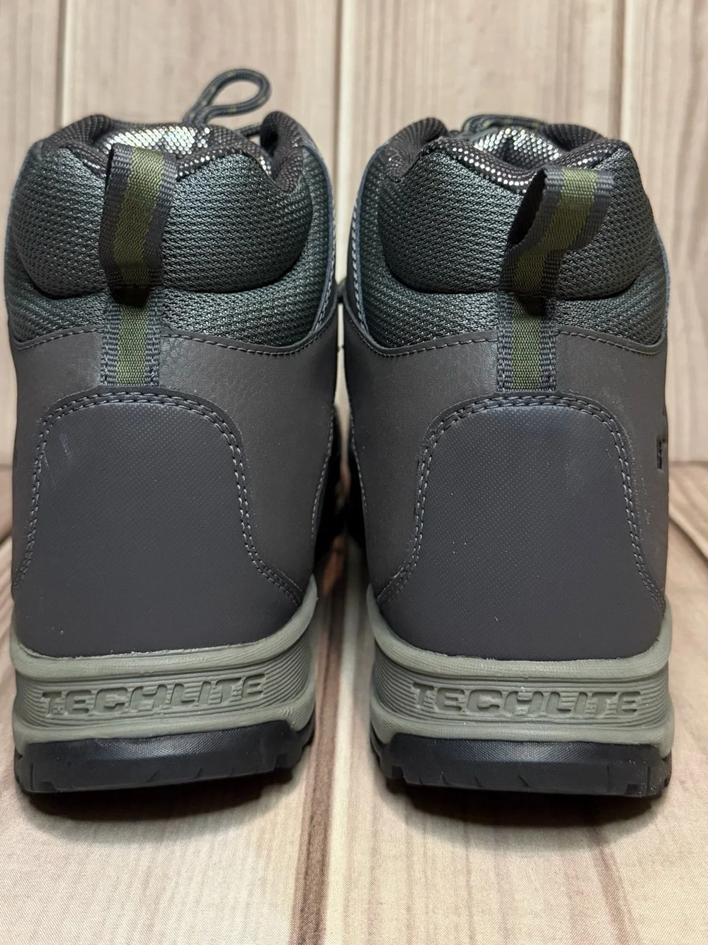 Columbia Men’s Size 13 Waterproof Insulated Hiking Winter Boots Gray
